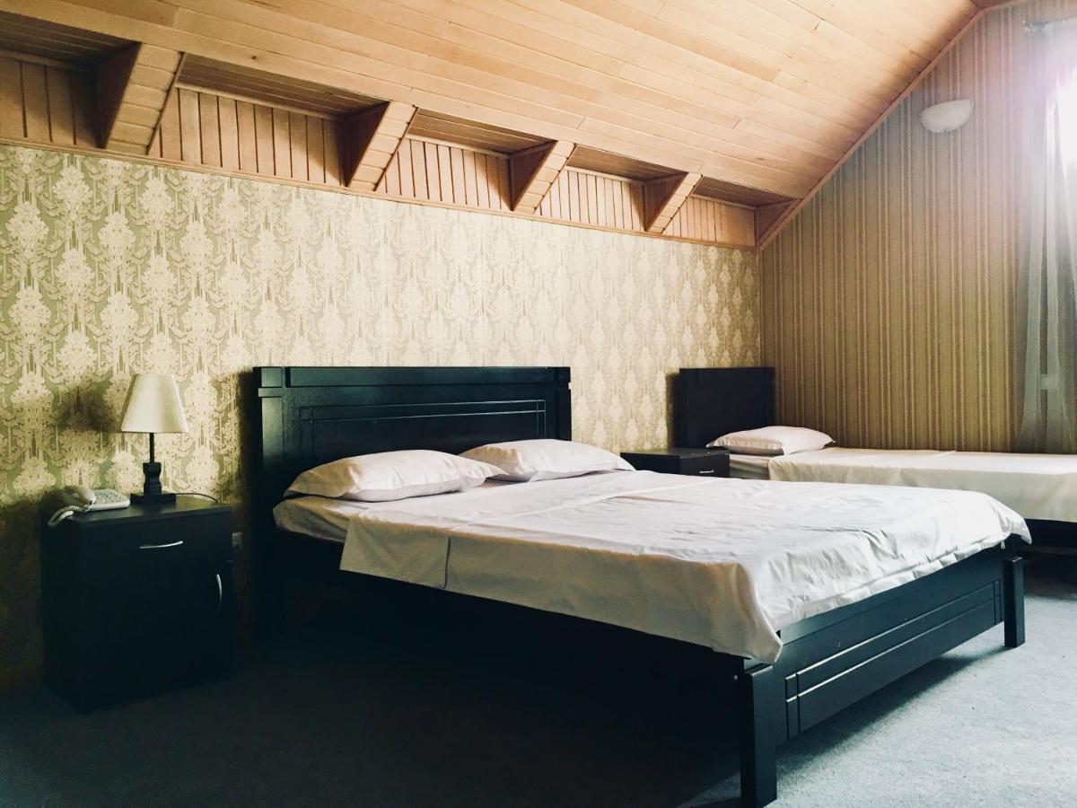 Hotel Nice Тбилиси Екстериор снимка
