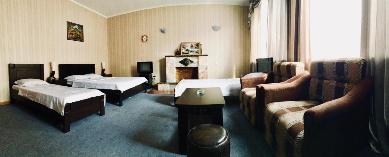 Hotel Nice Тбилиси Екстериор снимка