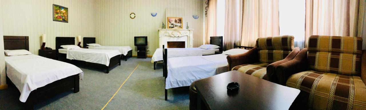 Hotel Nice Тбилиси Екстериор снимка