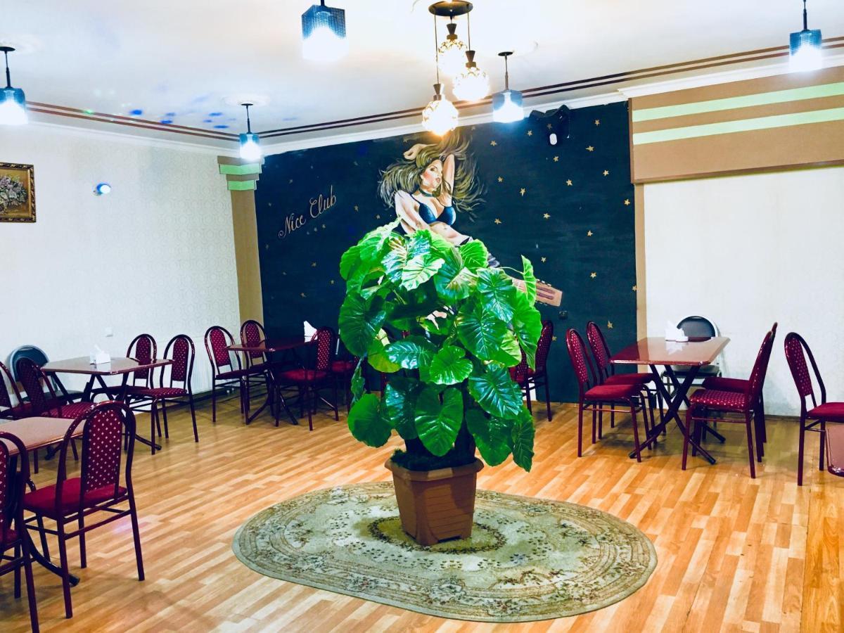 Hotel Nice Тбилиси Екстериор снимка